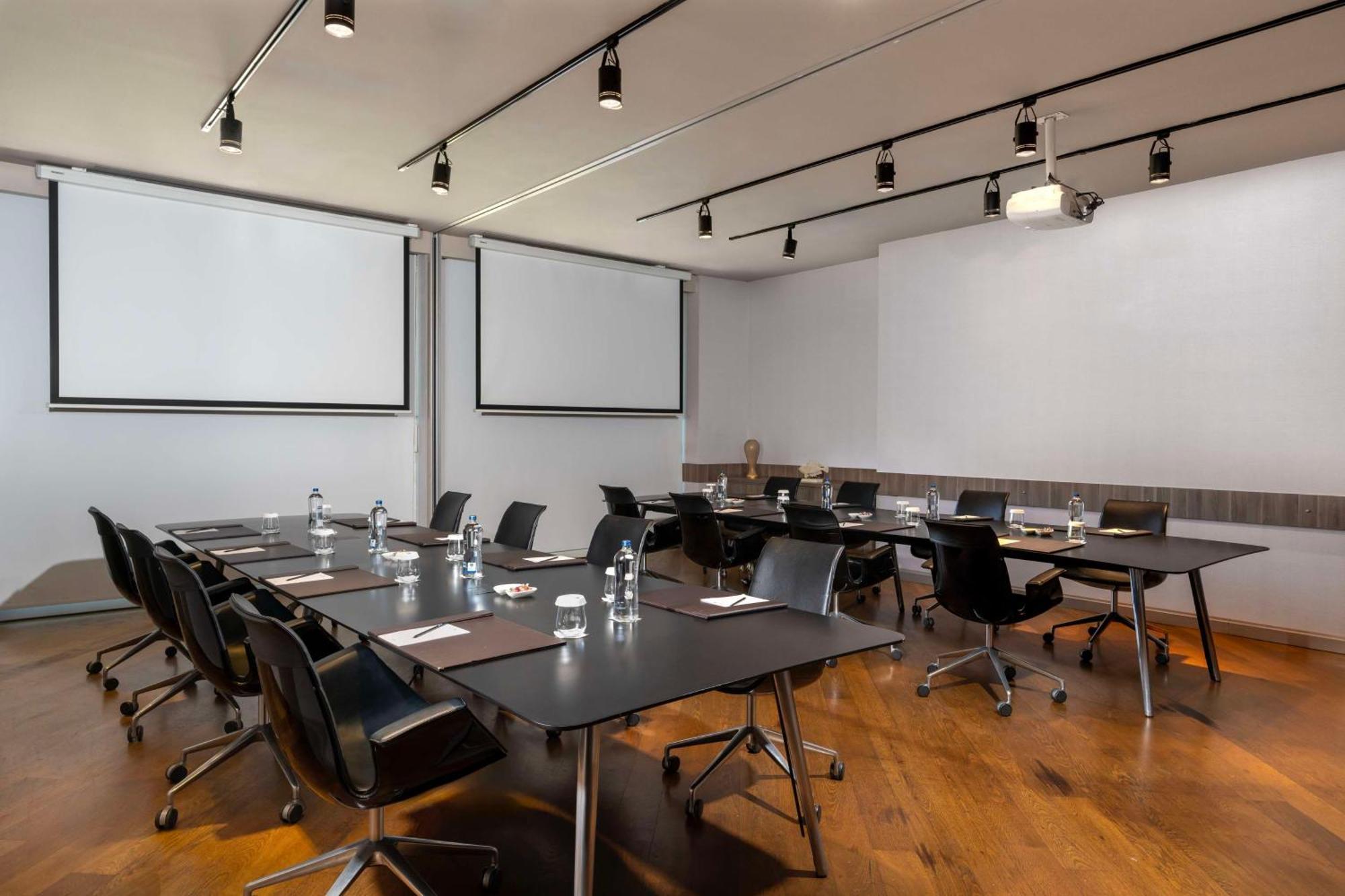 Radisson Blu Hotel Istanbul Ottomare Exterior foto Meeting room