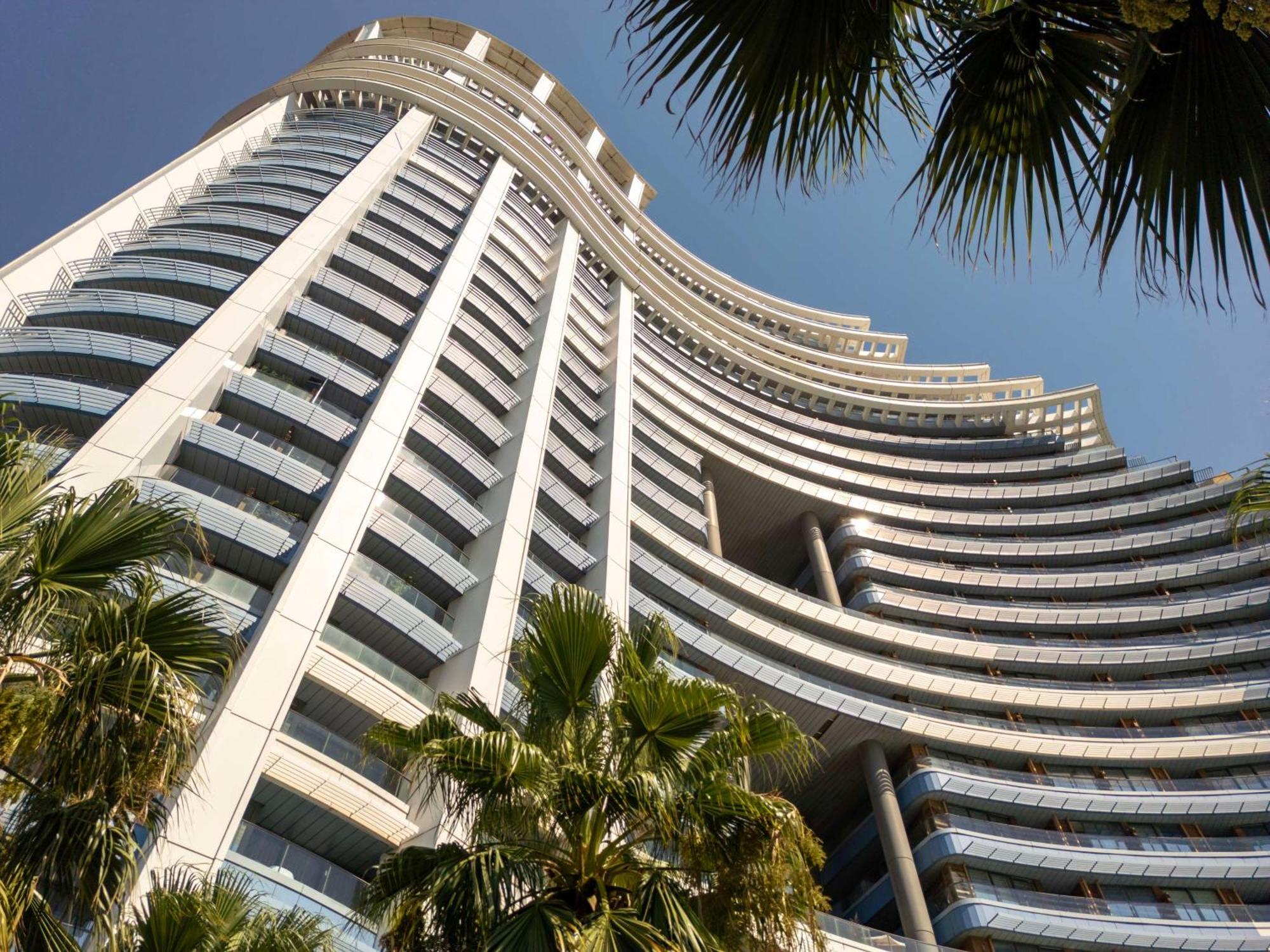 Radisson Blu Hotel Istanbul Ottomare Exterior foto The building's facade