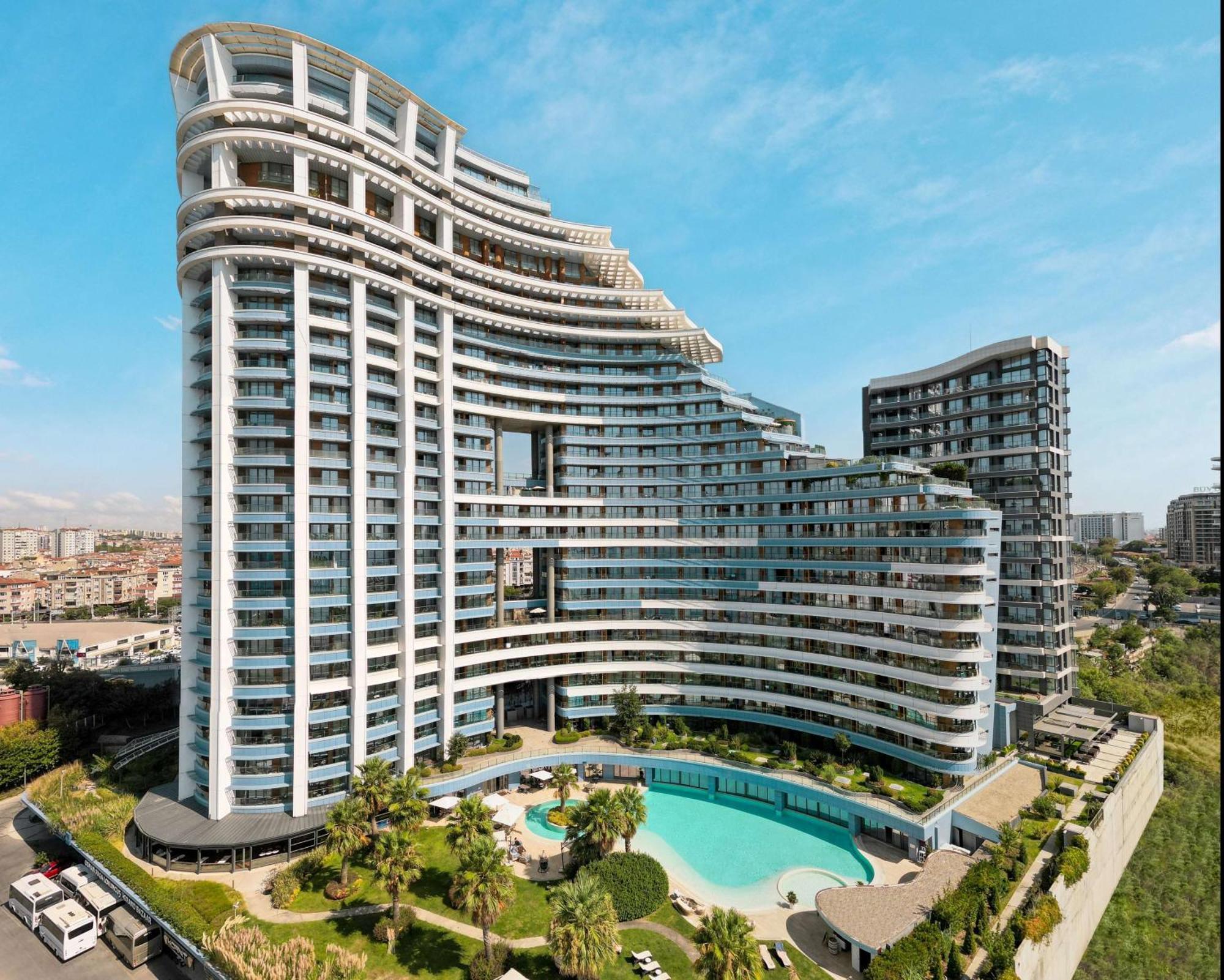 Radisson Blu Hotel Istanbul Ottomare Exterior foto The complex